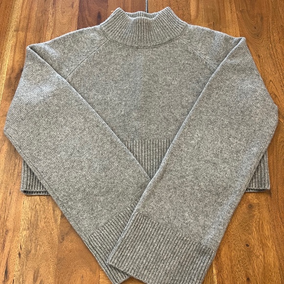 Reformation Sweaters - Reformation Grey Cashmere Cropped Turtleneck Sweater